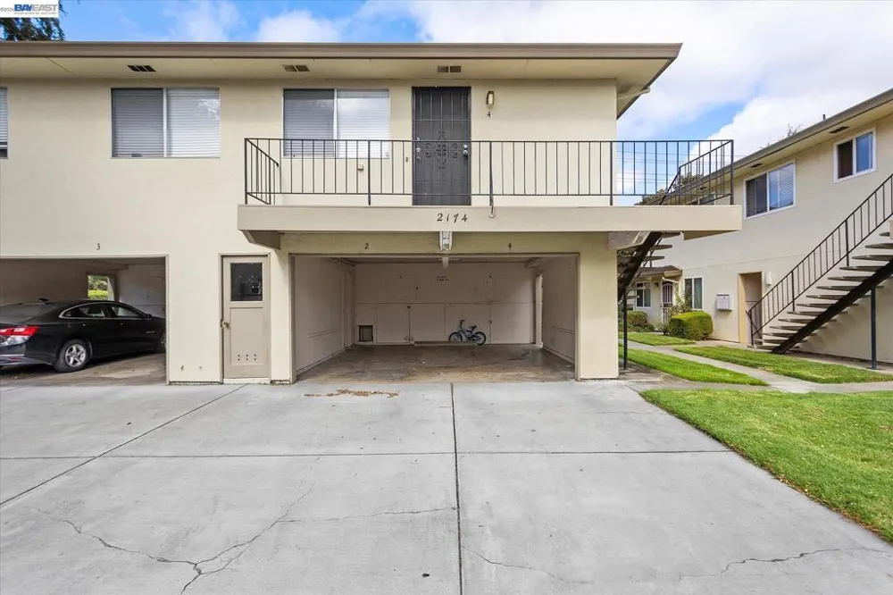 2174 Decoto Rd Union City, CA 94587