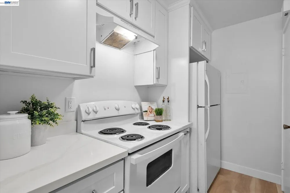 2174 Decoto Rd Union City, CA 94587