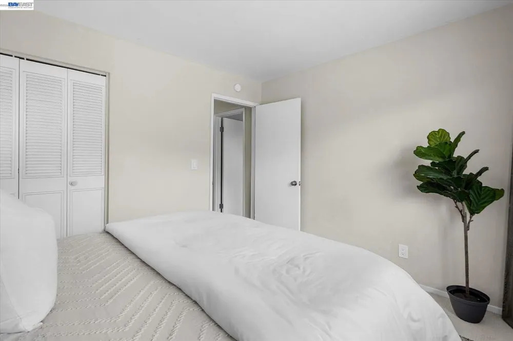 2174 Decoto Rd Union City, CA 94587