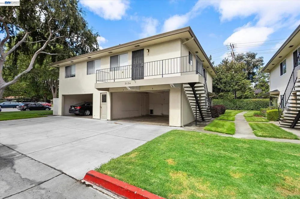 2174 Decoto Rd Union City, CA 94587