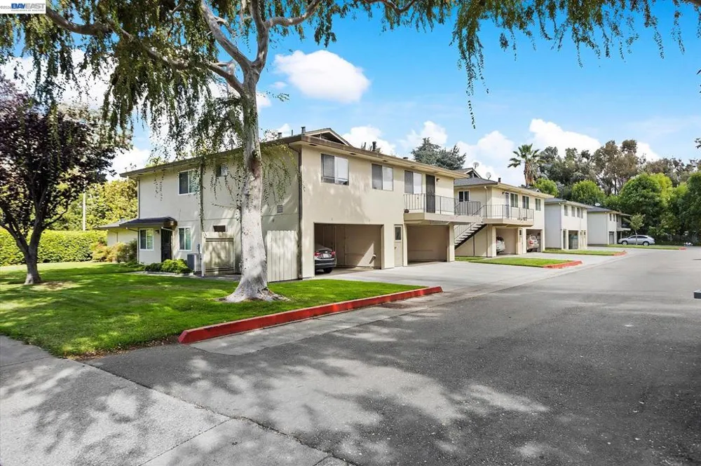 2174 Decoto Rd Union City, CA 94587