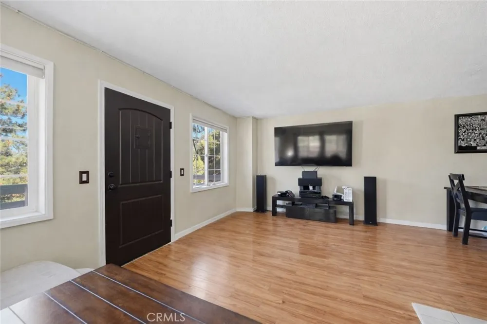 2073 Mojave Scenic Drive Wrightwood, CA 92397