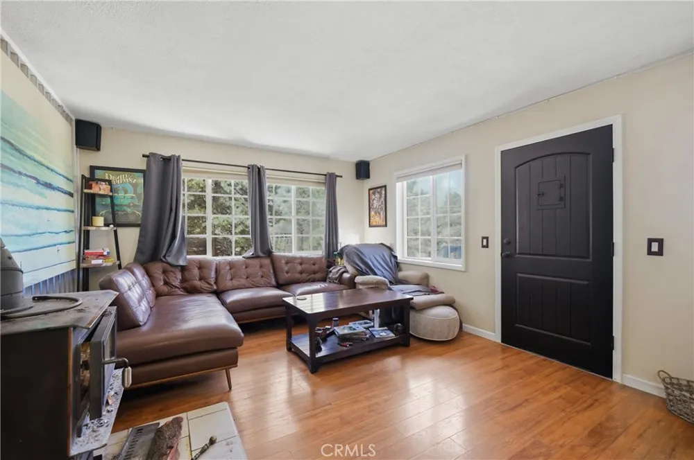 2073 Mojave Scenic Drive Wrightwood, CA 92397