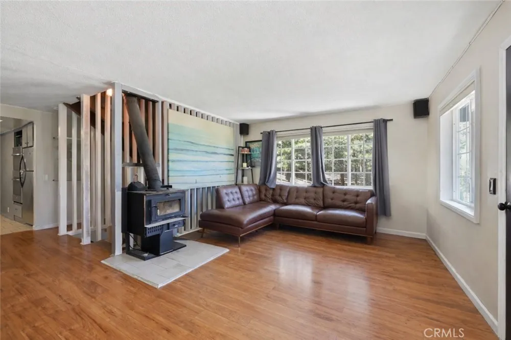 2073 Mojave Scenic Drive Wrightwood, CA 92397