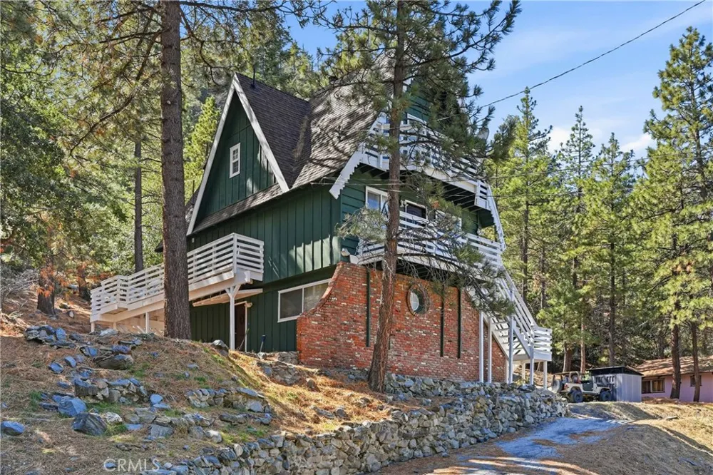2073 Mojave Scenic Drive Wrightwood, CA 92397