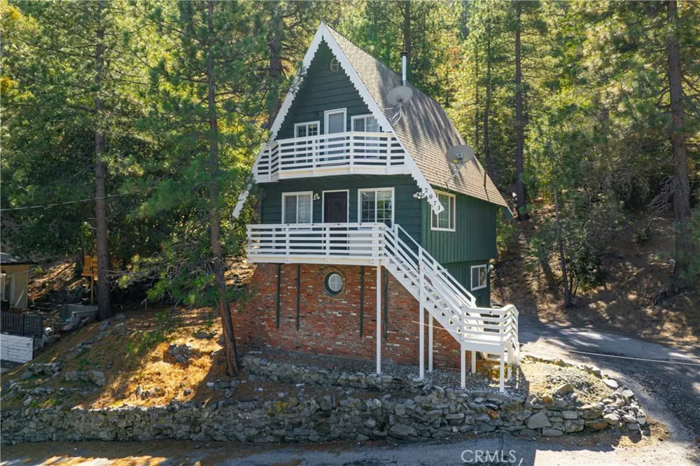 2073 Mojave Scenic Drive Wrightwood, CA 92397