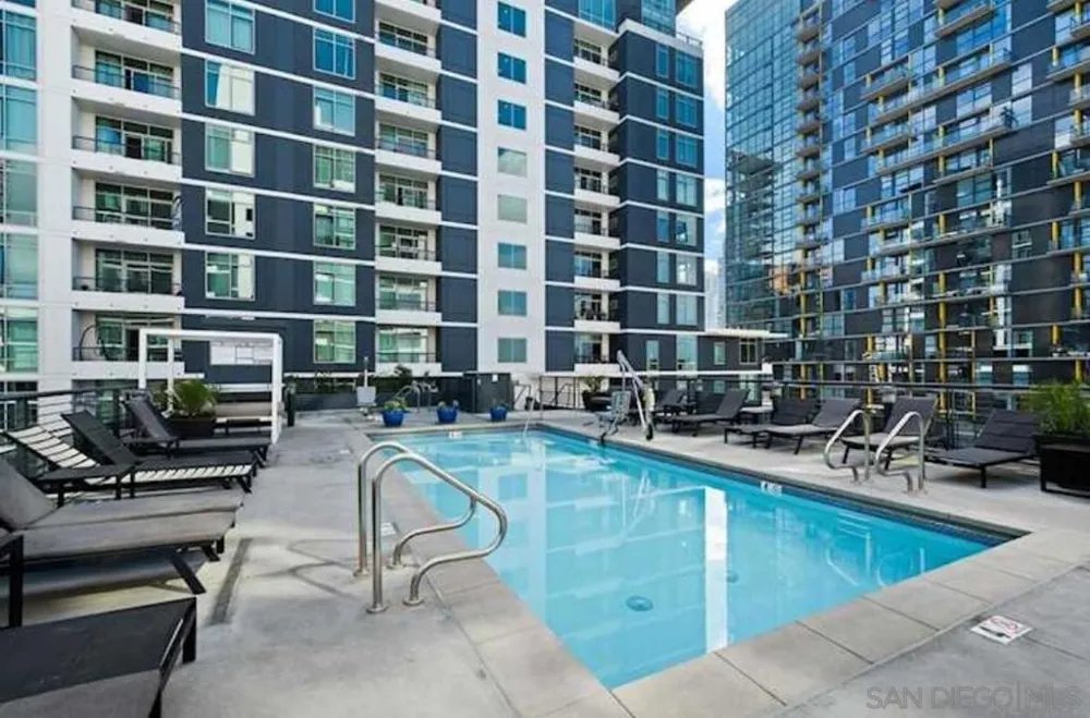 425 W Beech St #336 San Diego, CA 92101