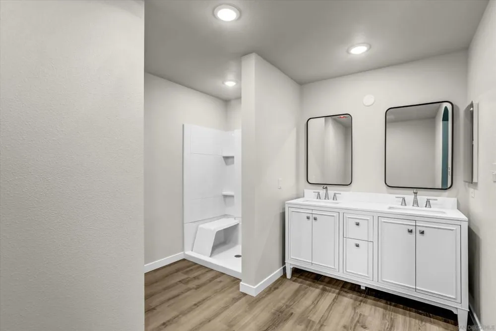275 S Worthington St #123 Spring Valley, CA 91977