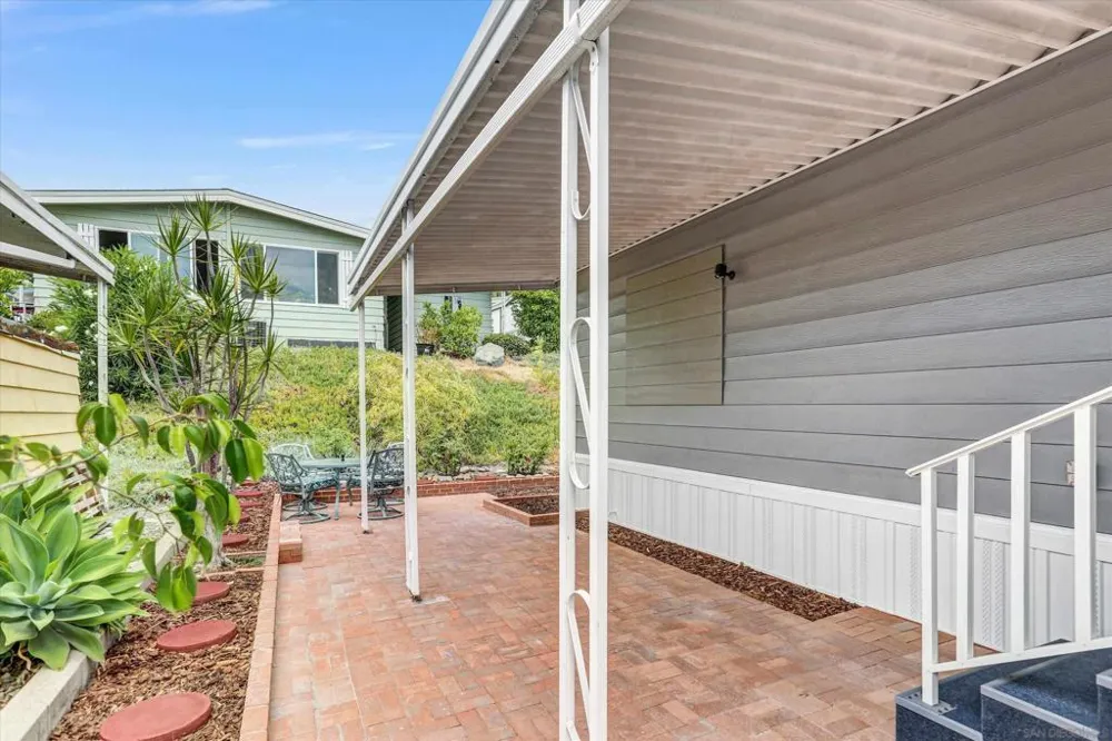 275 S Worthington St #123 Spring Valley, CA 91977