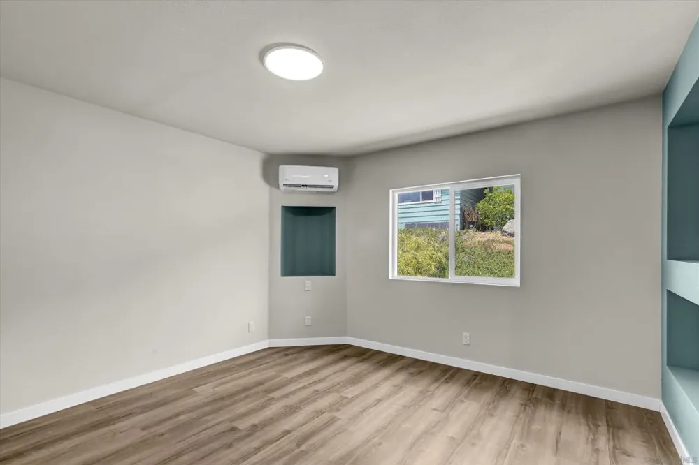 275 S Worthington St #123 Spring Valley, CA 91977