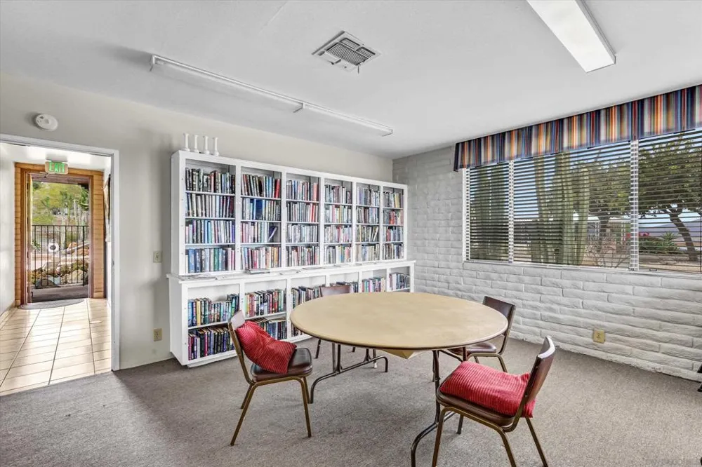 275 S Worthington St #123 Spring Valley, CA 91977