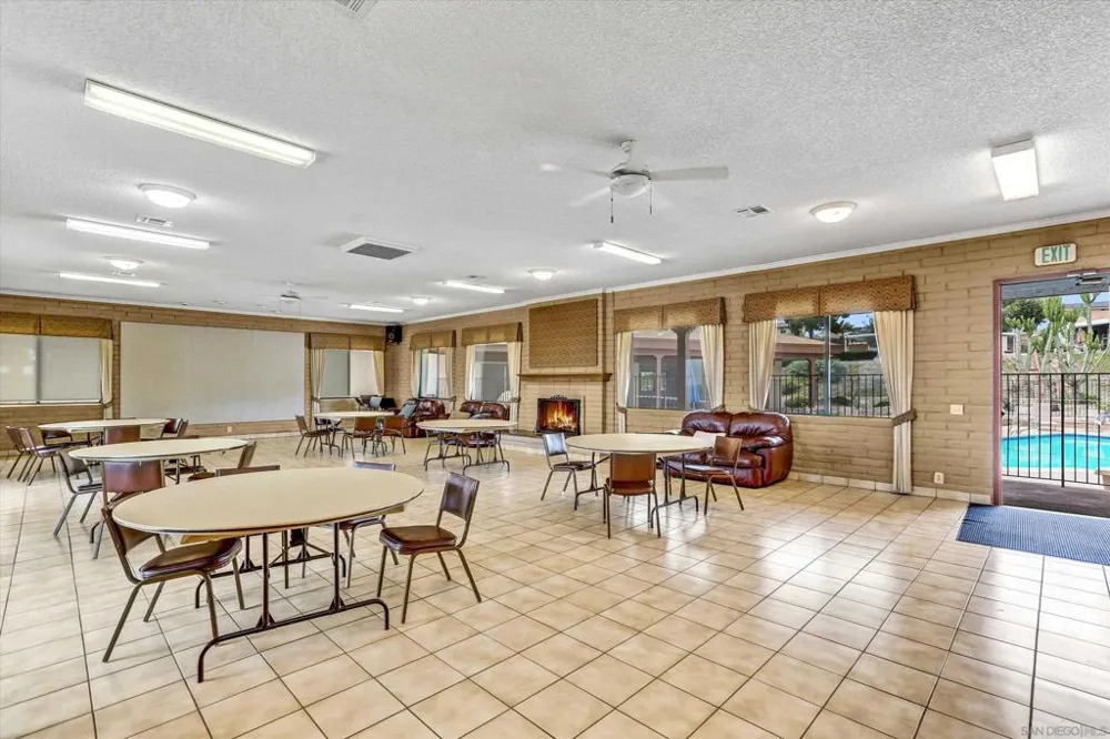 275 S Worthington St #123 Spring Valley, CA 91977