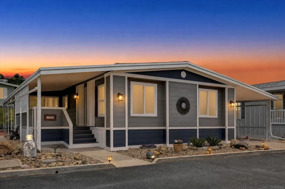 275 S Worthington St #123 Spring Valley, CA 91977