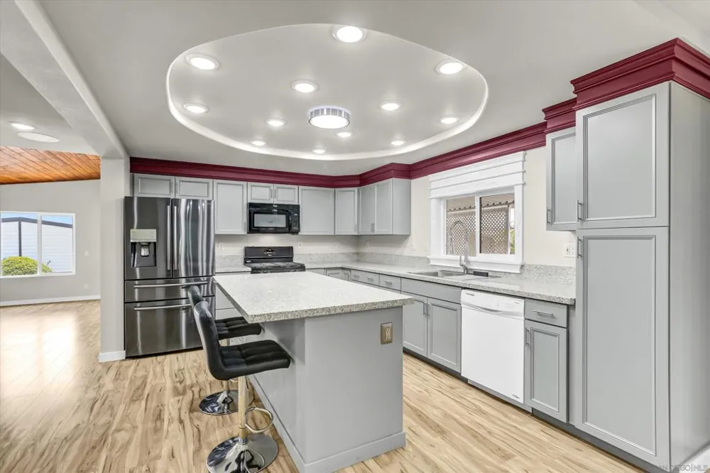 275 S Worthington St #123 Spring Valley, CA 91977