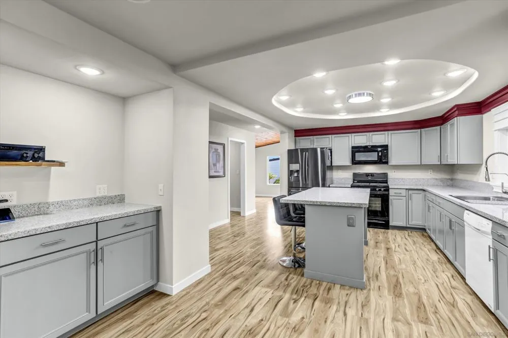 275 S Worthington St #123 Spring Valley, CA 91977