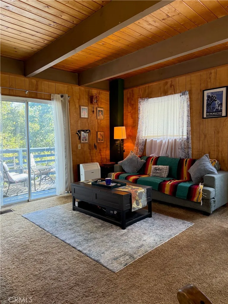 785 County (AROSA) Drive Crestline, CA 92325