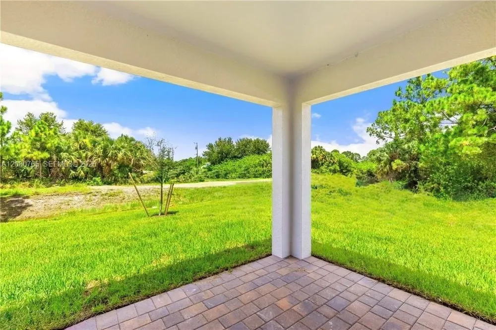 6026 PECAN CIRCLE La Belle, FL 33935