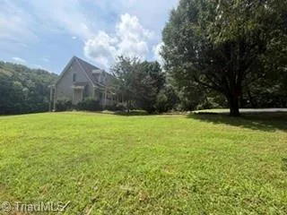 7620 Grapevine Road Lewisville, NC 27023