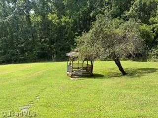 7620 Grapevine Road Lewisville, NC 27023