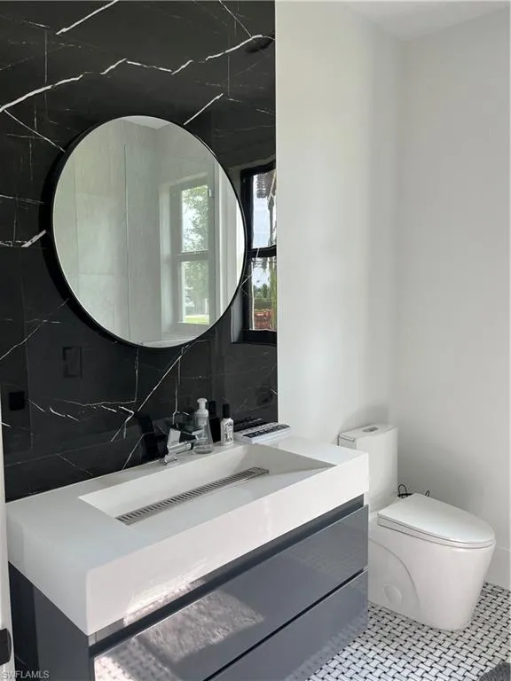 1846 Pondside Lane Naples, FL 34109
