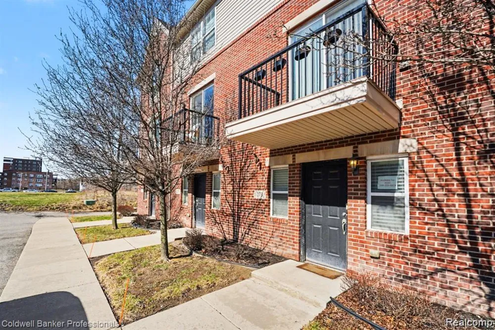 273 E Palmer Street Detroit City, MI 48202
