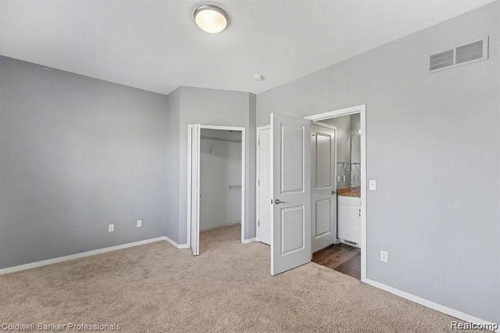 273 E Palmer Street Detroit City, MI 48202