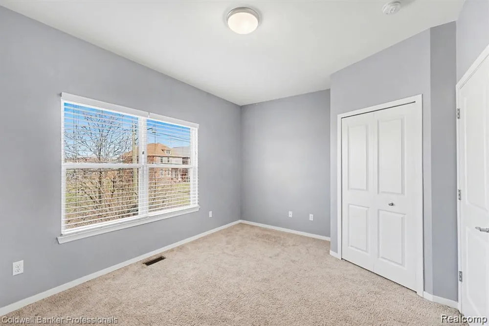 273 E Palmer Street Detroit City, MI 48202