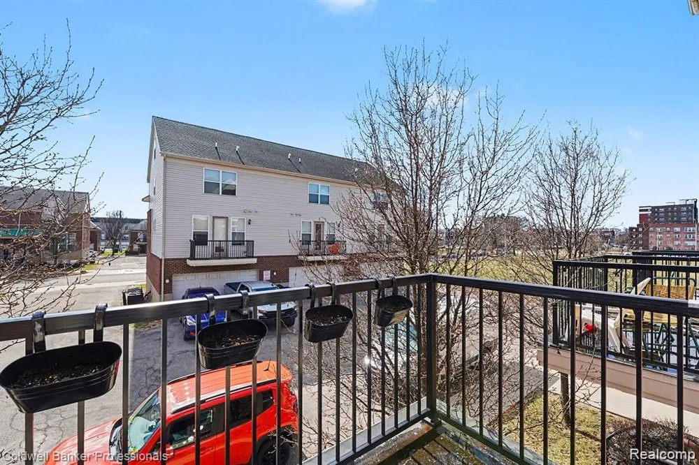 273 E Palmer Street Detroit City, MI 48202
