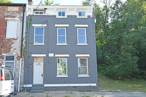 38 E Clifton Avenue