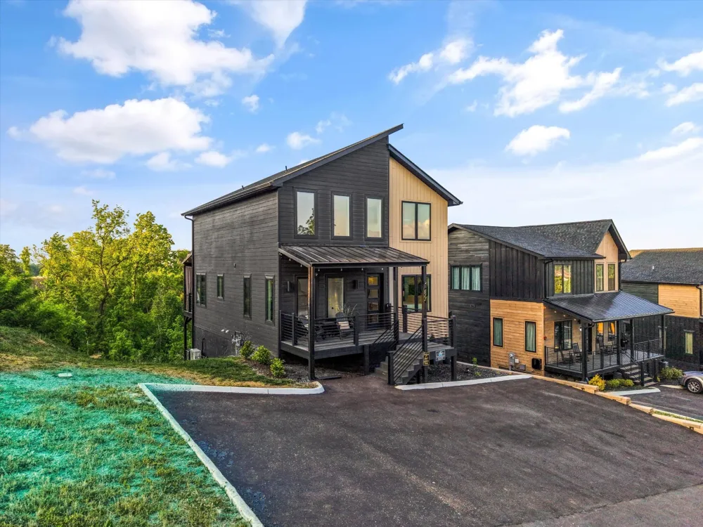 511 New Venture Way Way #36 Sevierville, TN 37876