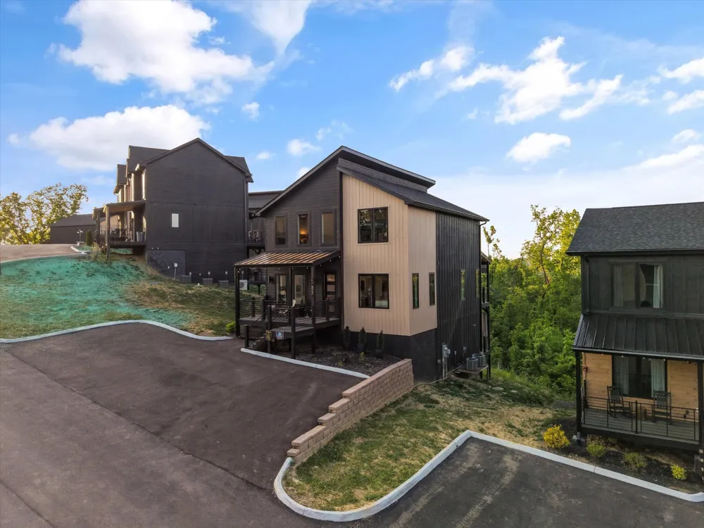 511 New Venture Way Way #36 Sevierville, TN 37876