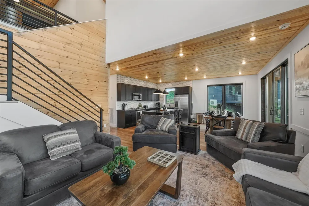 511 New Venture Way Way #36 Sevierville, TN 37876