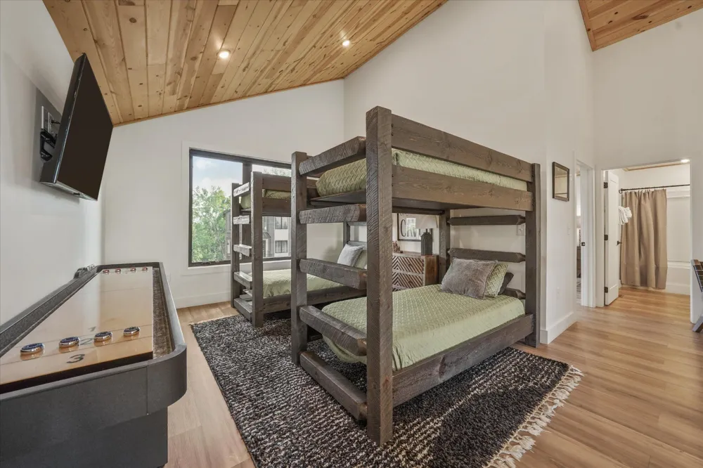511 New Venture Way Way #36 Sevierville, TN 37876