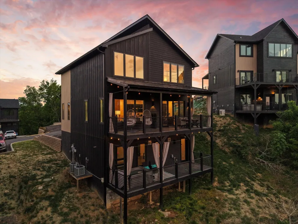 511 New Venture Way Way #36 Sevierville, TN 37876