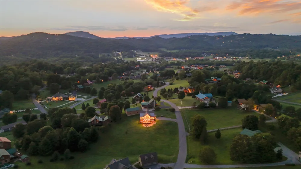 3598 Sugar Tree Drive Sevierville, TN 37862