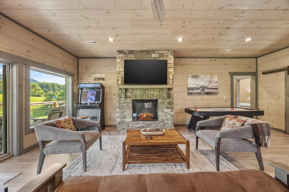 3598 Sugar Tree Drive Sevierville, TN 37862