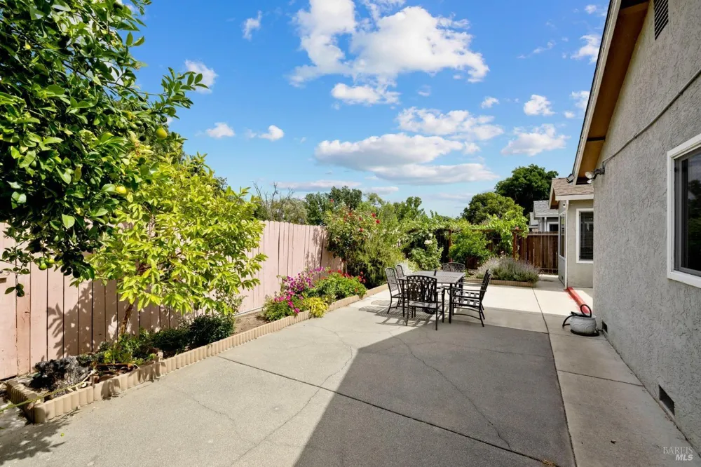 2924 Redwood Drive Fairfield, CA 94533