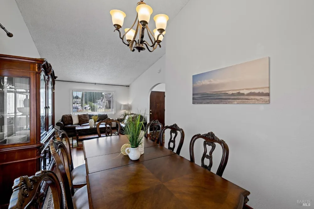 2924 Redwood Drive Fairfield, CA 94533