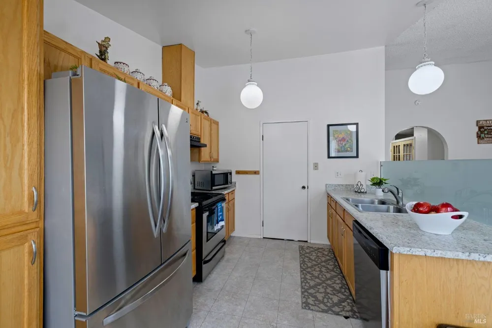 2924 Redwood Drive Fairfield, CA 94533