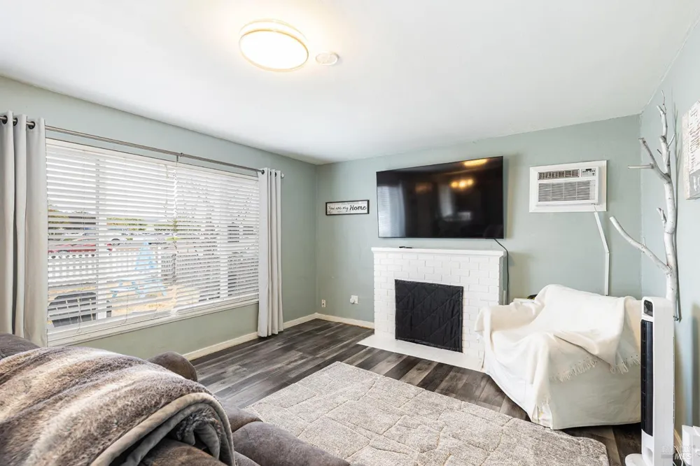 308 S Mcdowell Boulevard Petaluma, CA 94954