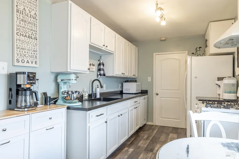 308 S Mcdowell Boulevard Petaluma, CA 94954