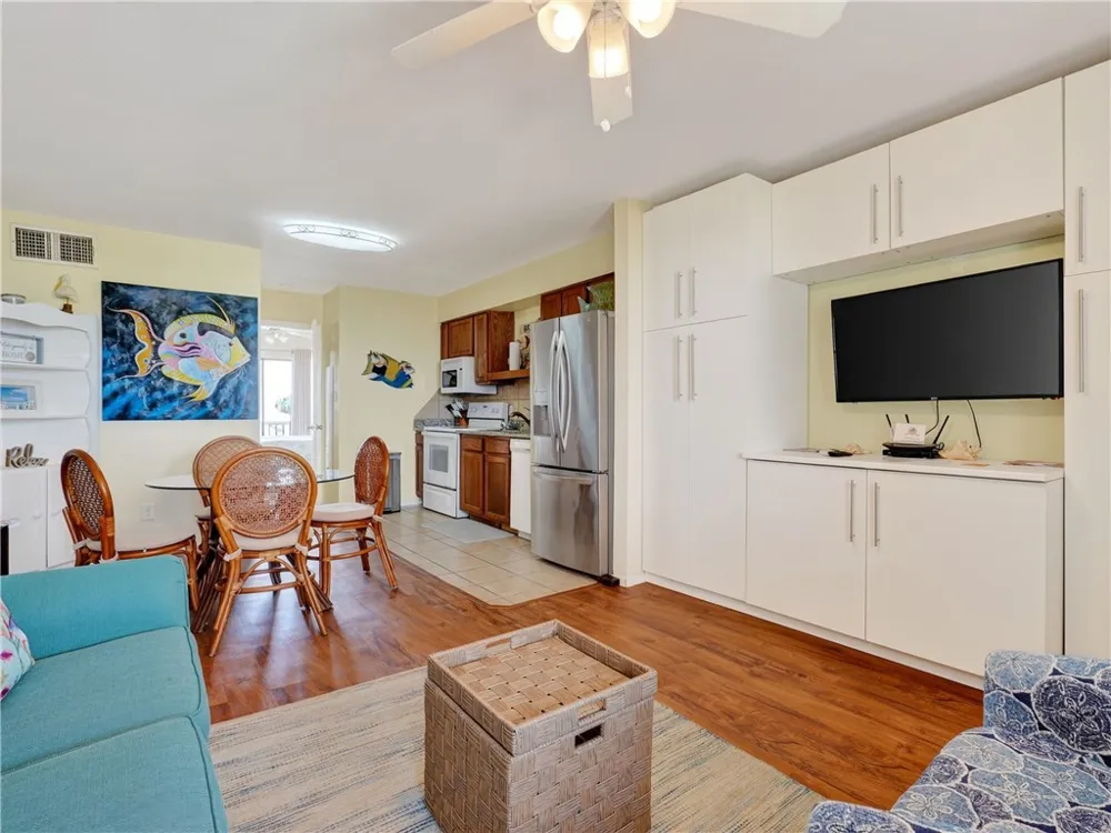 2290 Fulton Beach Rd #319 Rockport, TX 78382