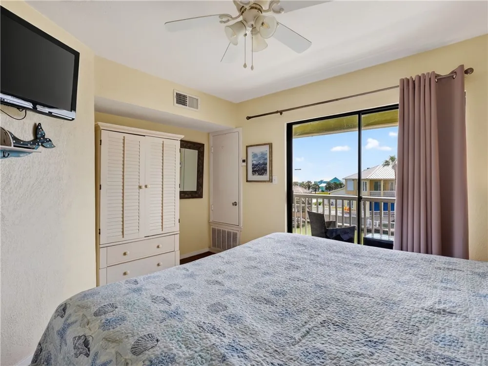 2290 Fulton Beach Rd #319 Rockport, TX 78382