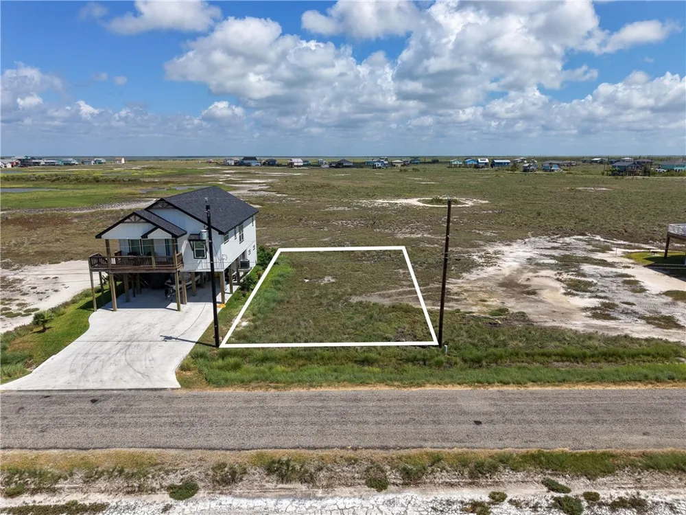 299 Kingfish Drive Rockport, TX 78382