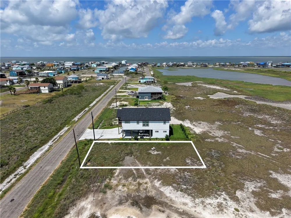 299 Kingfish Drive Rockport, TX 78382