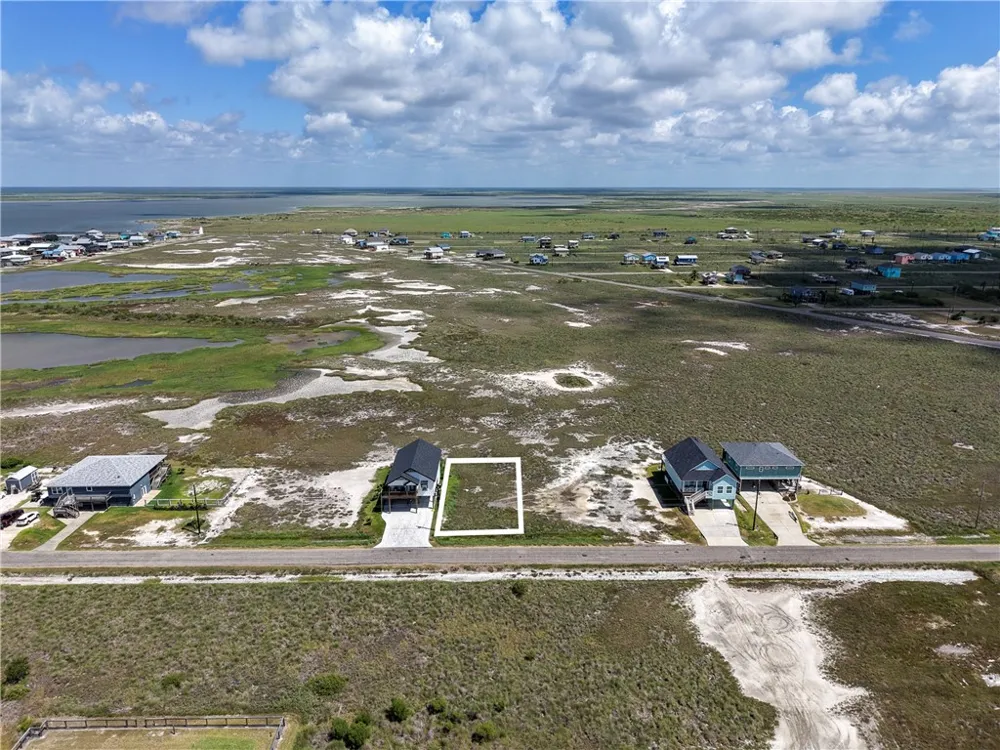 299 Kingfish Drive Rockport, TX 78382