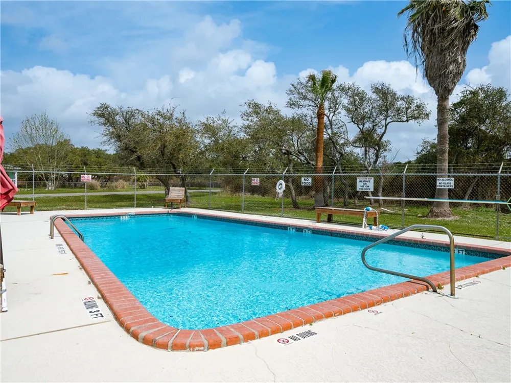 299 Kingfish Drive Rockport, TX 78382