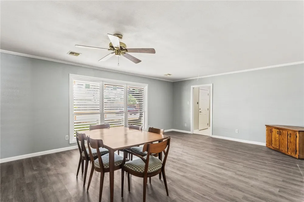 300 Hackberry Street Sinton, TX 78387