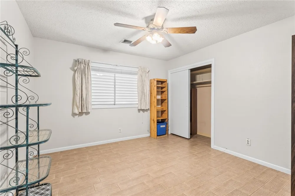 300 Hackberry Street Sinton, TX 78387