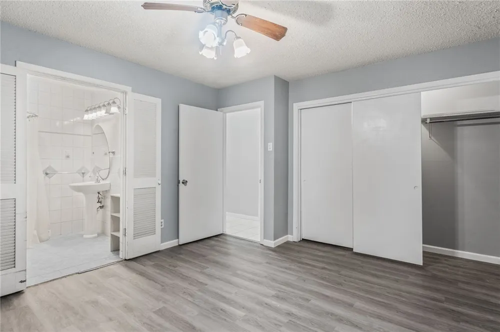 300 Hackberry Street Sinton, TX 78387